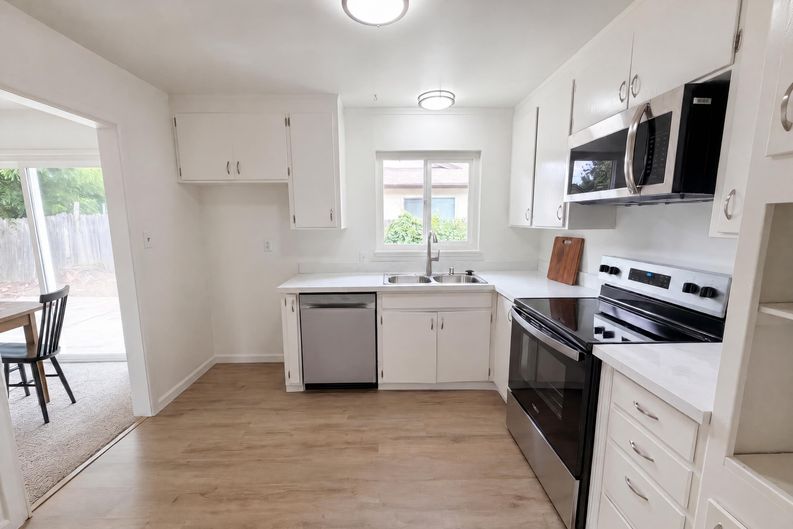 Photo 11 of 20 of 648 Lewis Ave, Yuba City, CA