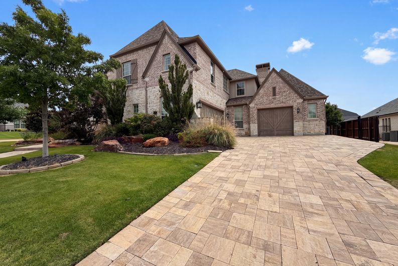 Photo 28 of 33 of 820 Hawk Wood Ln, Prosper, TX