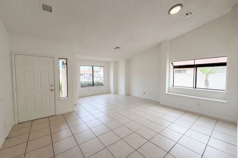 Photo 12 of 41 of 3607 Duffy Cir, North Las Vegas, NV
