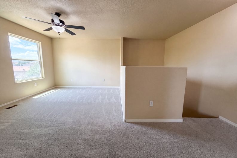 Photo 10 of 26 of 1309 Spruce Meadows Dr NE, Rio Rancho, NM