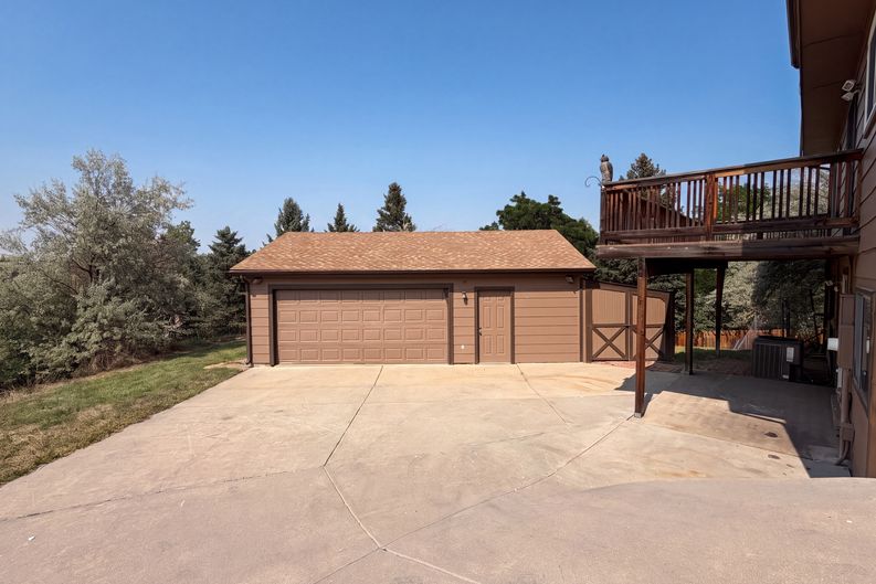 Photo 32 of 38 of 8273 W Plymouth Pl, Littleton, CO