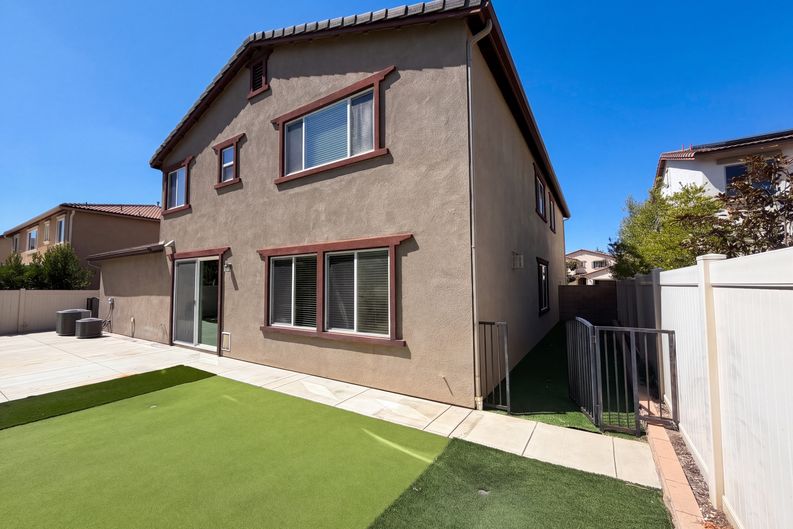 Photo 10 of 52 of 45118 Morgan Heights Rd, Temecula, CA