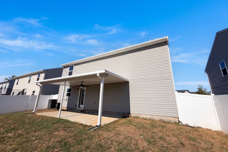 Photo 16 of 20 of 949 Blue Ash Way, Christiana, TN