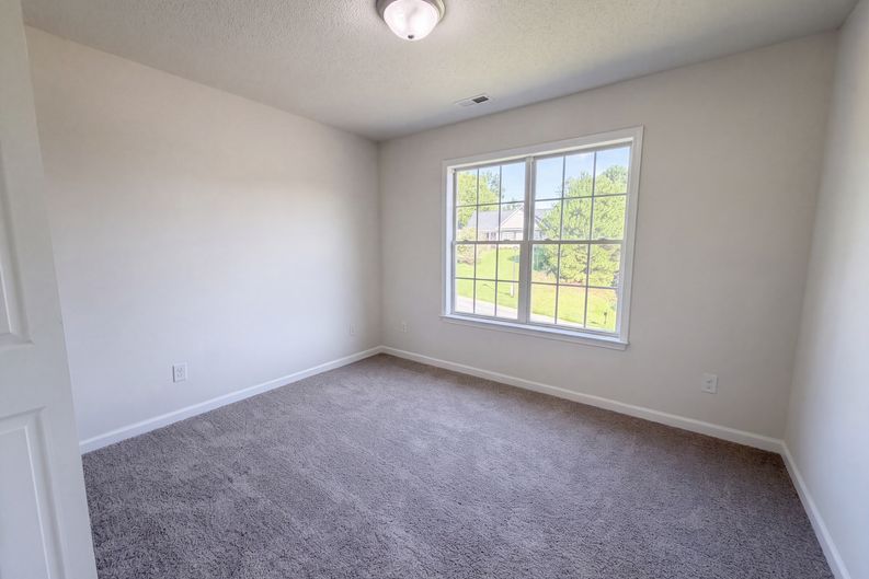Photo 9 of 17 of 1667 Oakview Way, Rock Hill, SC
