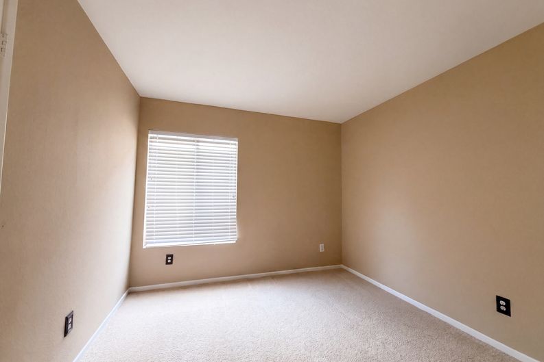 Photo 8 of 22 of 5539 W Avenue L6, Lancaster, CA