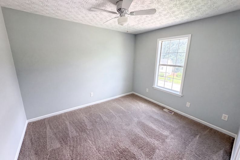 Photo 8 of 23 of 59 Paradise Cir, Douglasville, GA