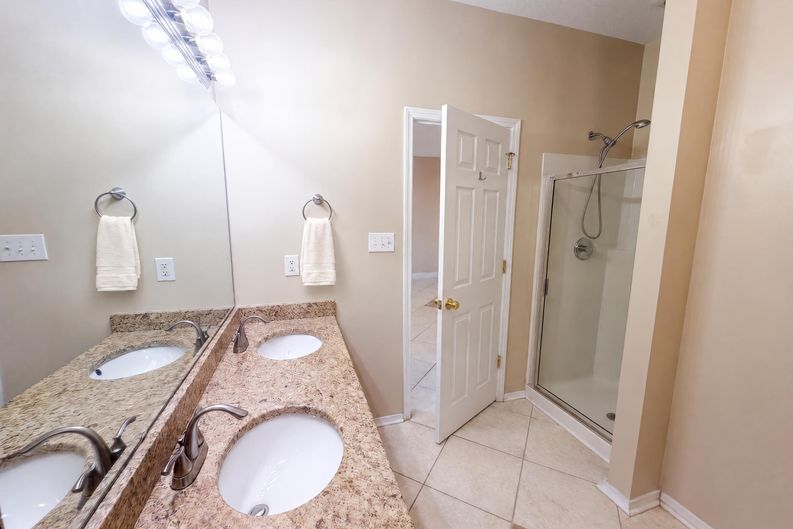 Photo 10 of 18 of 5328 Seaspray Ln, Raleigh, NC