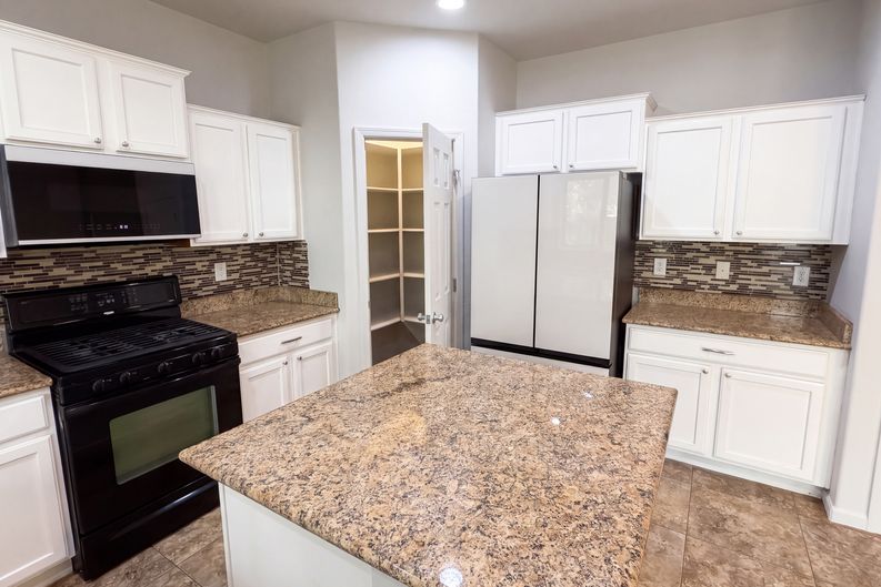 Photo 11 of 40 of 5417 W Parsons Rd, Phoenix, AZ