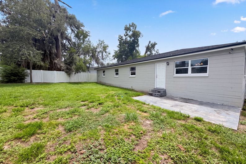 Photo 20 of 21 of 411 Capricorn Ln, Orange Park, FL