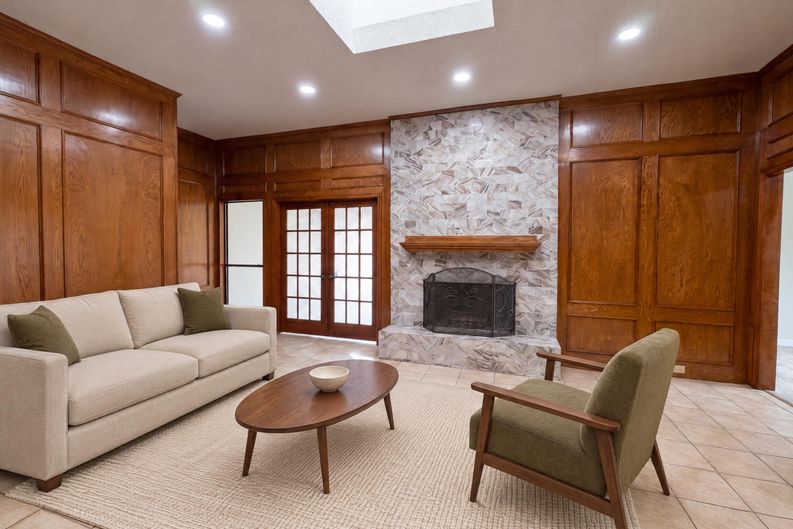 Photo 4 of 17 of 1604 Danube Ln, Plano, TX