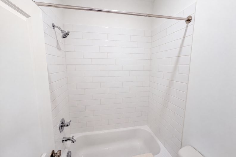 Photo 15 of 35 of 415 Olmstead Way, Alpharetta, GA