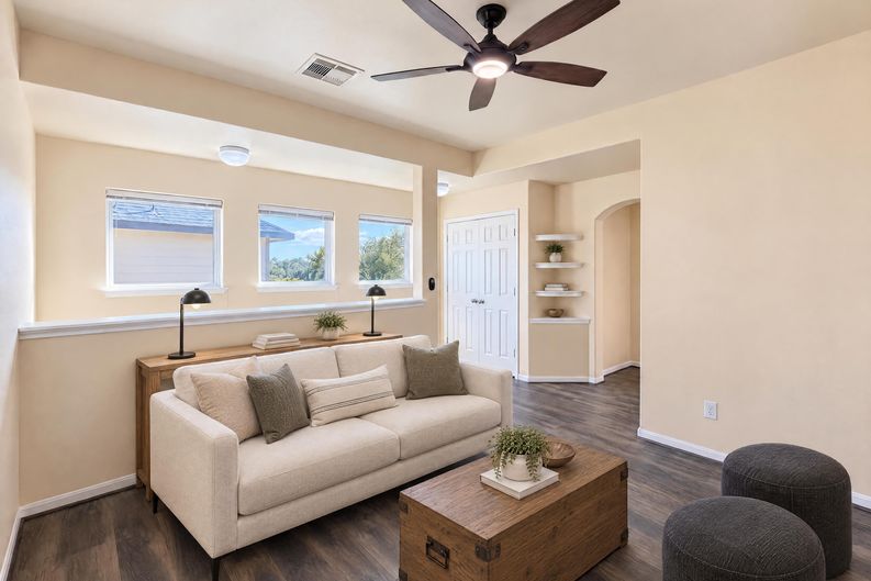 Photo 9 of 26 of 6516 Stoney Creek Dr, Pasadena, TX
