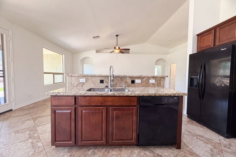 Photo 5 of 17 of 11309 E Sable Ave, Mesa, AZ