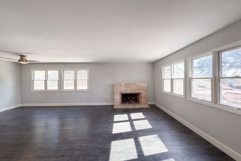 Photo 3 of 17 of 11569 Viking Ave, Porter Ranch, CA