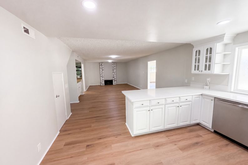 Photo 13 of 29 of 8452 Hazelwood Cir, Westminster, CA