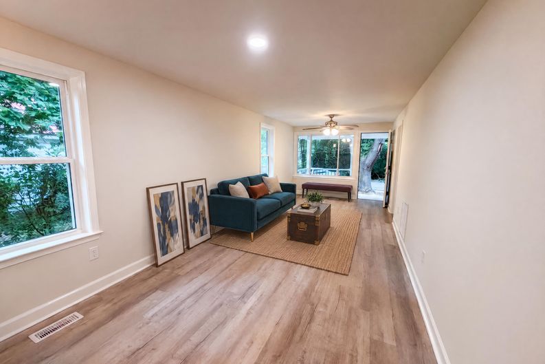 Photo 10 of 17 of 511 Manigault St, Winnsboro, SC