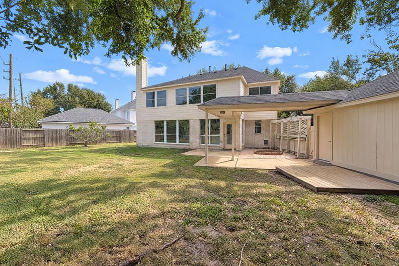Photo 27 of 30 of 3407 Woodbine Pl, Pearland, TX