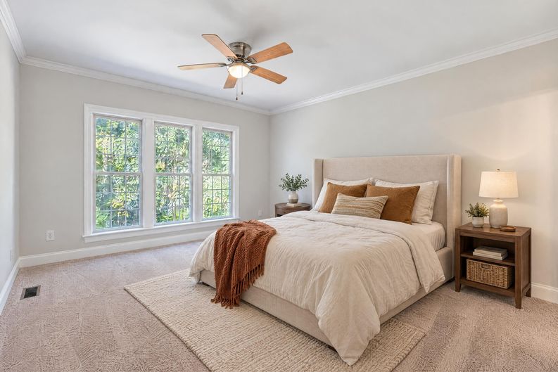 Photo 4 of 29 of 2916 Woodslope Dr, Raleigh, NC