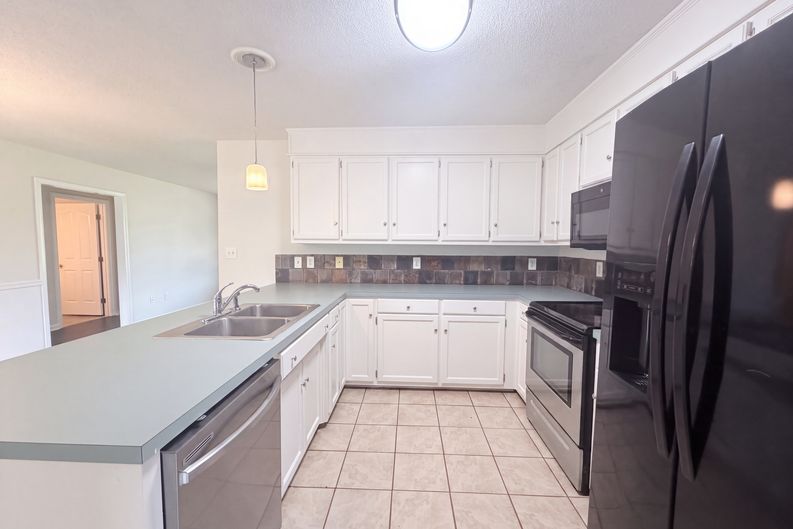 Photo 13 of 16 of 2243 Mintew Cir, Lincolnton, NC
