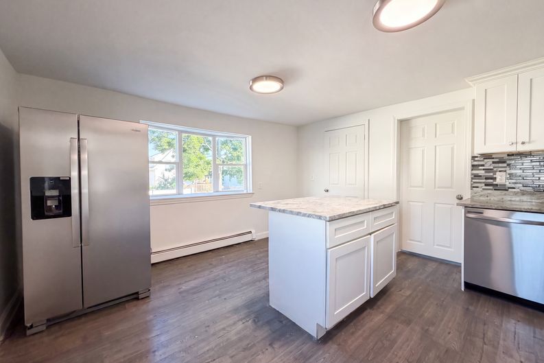 Photo 9 of 33 of 103 Goodridge St, Lynn, MA
