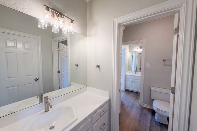 Photo 20 of 32 of 1609 Brentwood Trl, Keller, TX