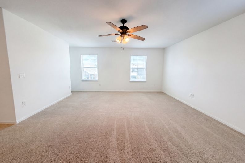Photo 4 of 24 of 25635 Balsamroot Dr, Magnolia, TX