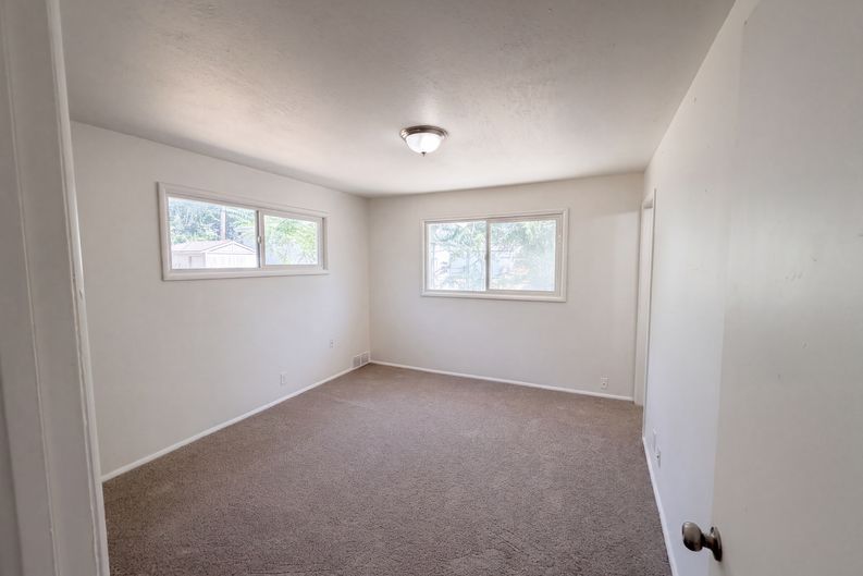 Photo 15 of 18 of 3168 W Lehi Dr, West Valley City, UT