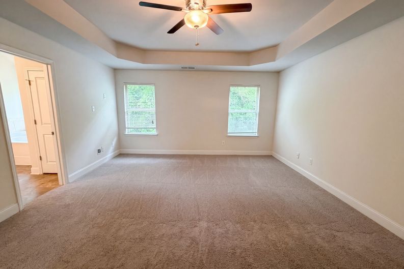 Photo 4 of 19 of 2627 Glenbrook Ln, Conyers, GA