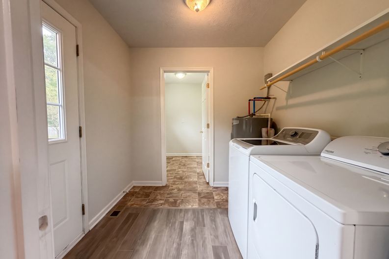 Photo 9 of 18 of 1023 Kaity Brooke Dr, Portland, TN