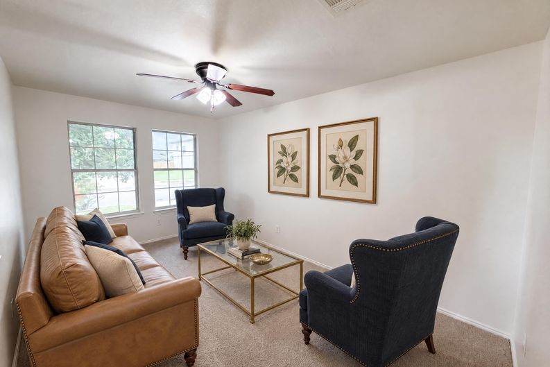 Photo 10 of 16 of 413 E Vega Ln, Killeen, TX