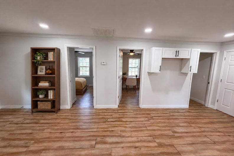 Photo 3 of 22 of 1313 Eastbrook Rd SE, Dalton, GA