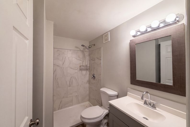 Photo 14 of 20 of 3004 Hunkin Cir, Deltona, FL