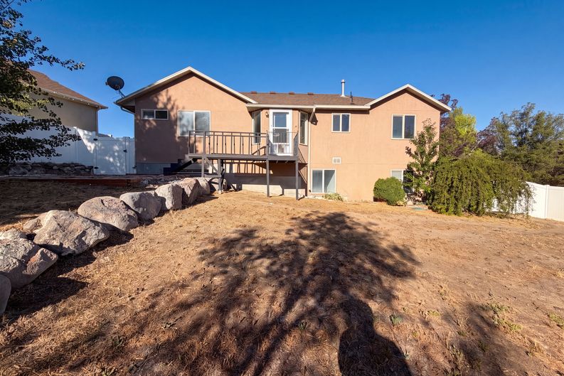 Photo 5 of 18 of 14273 S Heartstone Cir, Herriman, UT