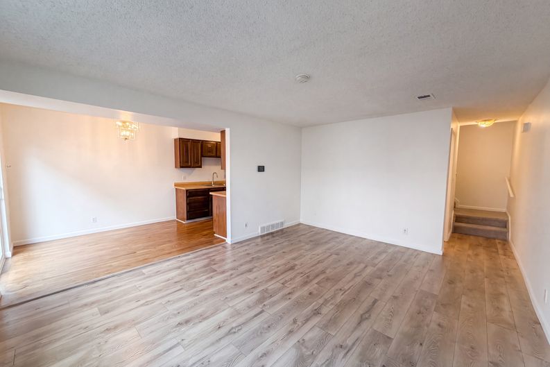 Photo 3 of 18 of 9867 Lane St, Thornton, CO