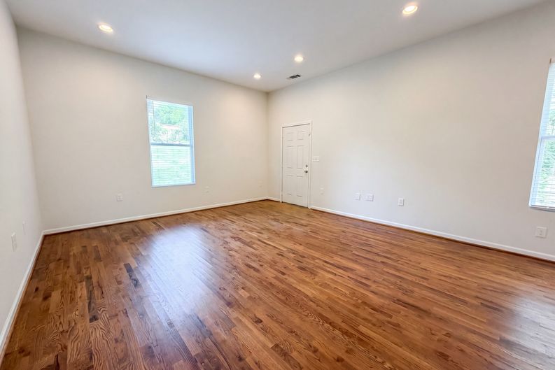 Photo 10 of 22 of 861 77th St S, Birmingham, AL