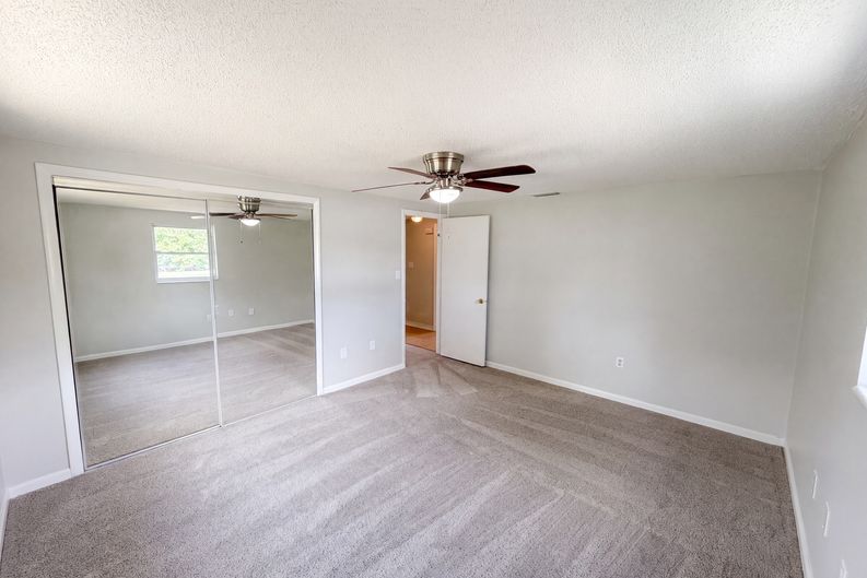 Photo 4 of 23 of 3518 Gorman Dr, New Port Richey, FL