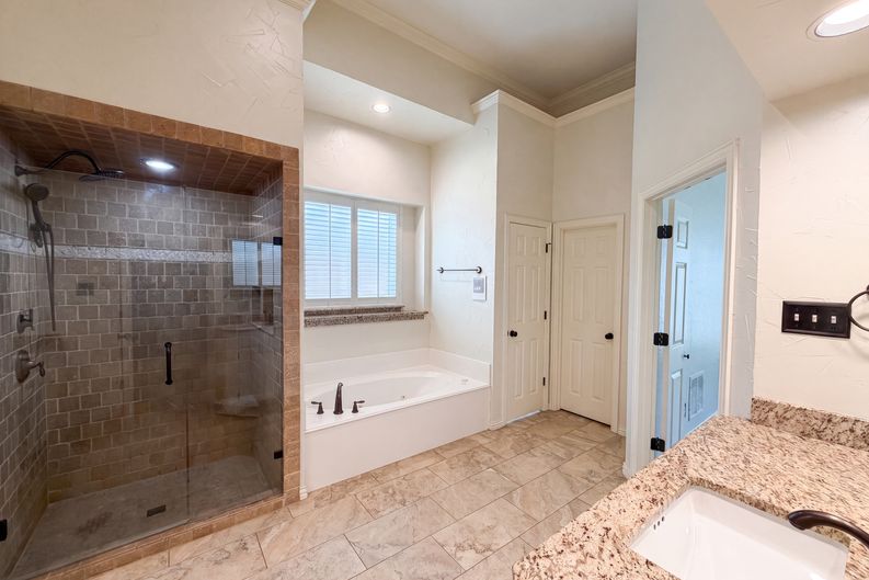 Photo 28 of 38 of 4606 Mill Wood Dr, Colleyville, TX