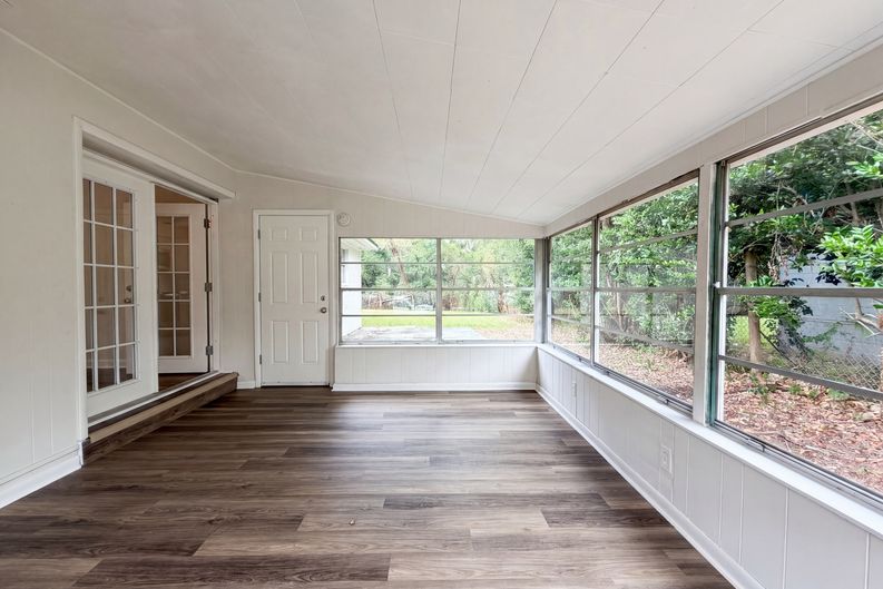 Photo 18 of 19 of 7361 Proxima Rd, Jacksonville, FL