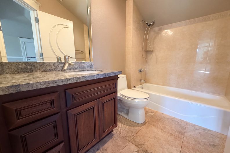 Photo 28 of 56 of 17695 S Fieldstone Ct, Oregon City, OR