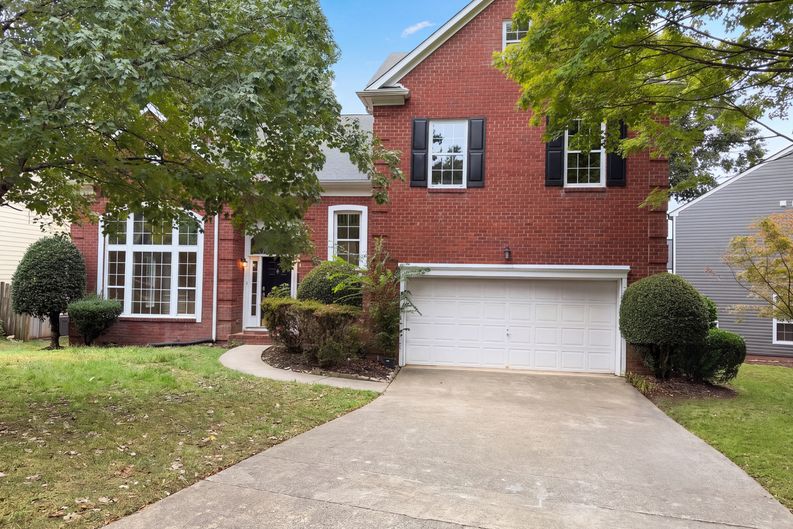 Photo 35 of 38 of 6306 Oxwynn Ln, Charlotte, NC