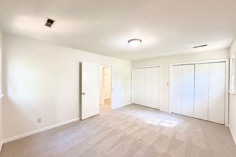Photo 12 of 20 of 2347 Bethabara Haven Dr, Winston Salem, NC