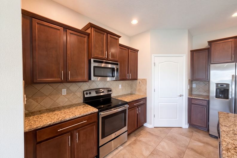 Photo 7 of 29 of 1958 Commander Way, Kissimmee, FL