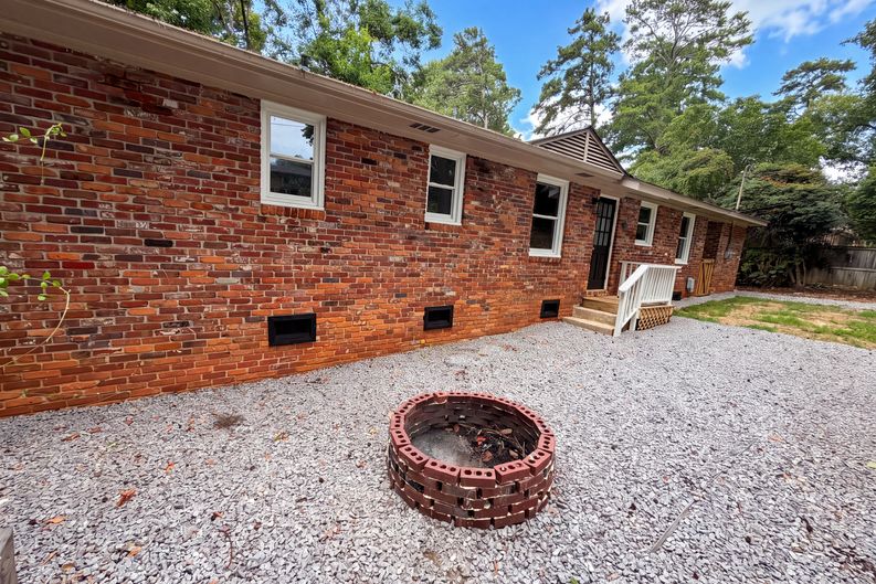 Photo 26 of 29 of 1710 Fairhaven Dr, Columbia, SC