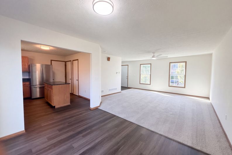 Photo 6 of 26 of 1150 Moneca St, Blacklick, OH