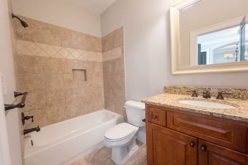Photo 8 of 23 of 1119 Ridenour Ct NW, Kennesaw, GA