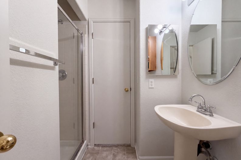 Photo 18 of 40 of 821 Sage Sparrow Cir, Highlands Ranch, CO