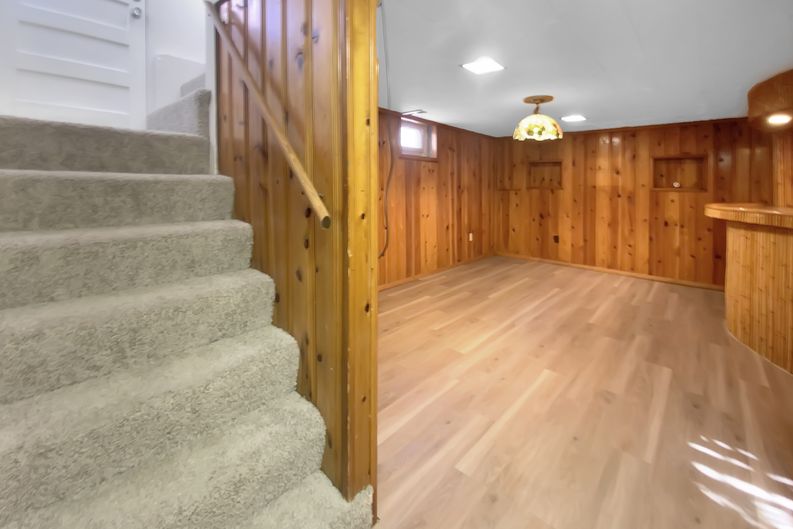 Photo 12 of 19 of 826 Catskill Dr, Saint Louis, MO