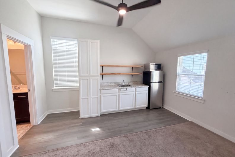 Photo 7 of 26 of 2021 Codorus Ln, Hanahan, SC