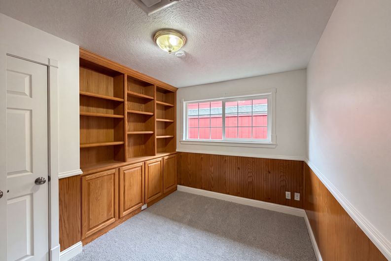 Photo 16 of 22 of 3333 17th Ave, Forest Grove, OR
