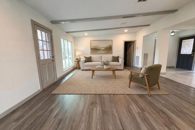 Photo 17 of 19 of 10726 Sugar Hill Dr, Houston, TX